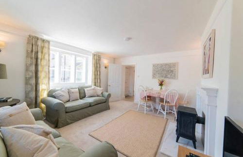 Curzon House - Photo 15