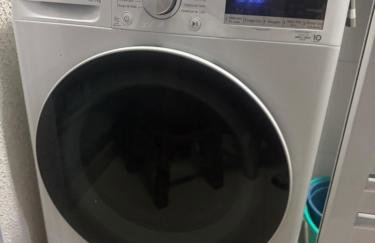 Lindo Ap - CENTRO- piscina, churrasqueira gourmet, maquina lava e seca e wifi roupas cama - Foto 75