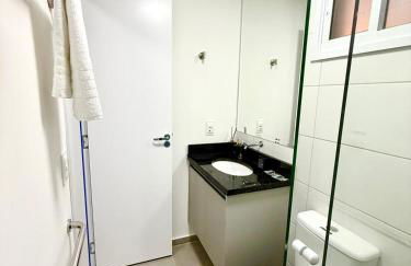 Central novo, andar alto-2quartos com Ar-Cond Q e F - Foto 18