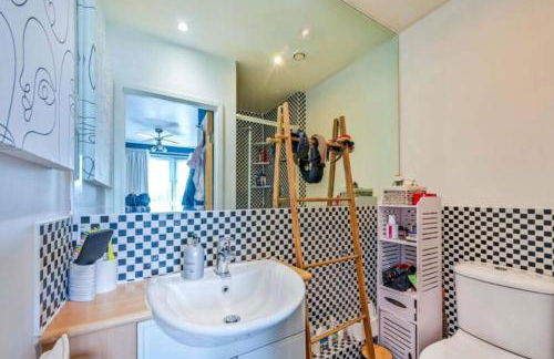 2-Bedroom Flat in Woking Walk to Station - Foto 4