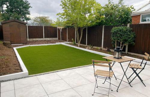 Railway House - Central Warrington - Sleeps 6 - Foto 27