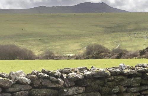 1 Bedroom Cabin Sleeps 2, Private Garden, Wifi - Photo 53