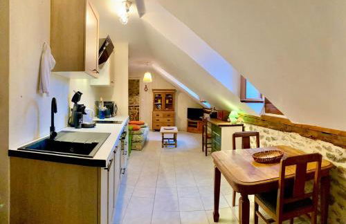 Lou Cambrou - Photo 9