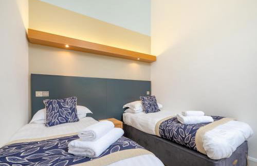 Valley Gallery - 27075 - Photo 16