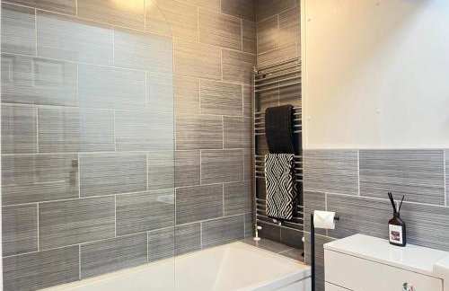 Gatwick 2 Bed Apartments Free Parking - Foto 30