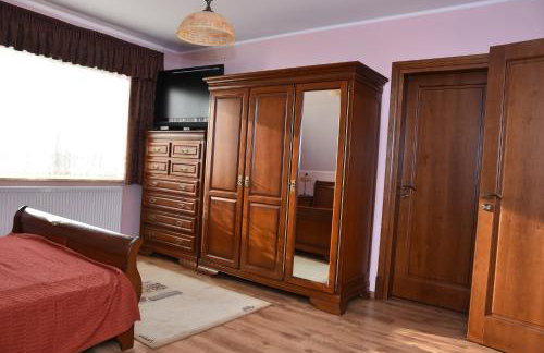 Dom z widokiem na jezioro i domek nad jeziorem - Foto 8