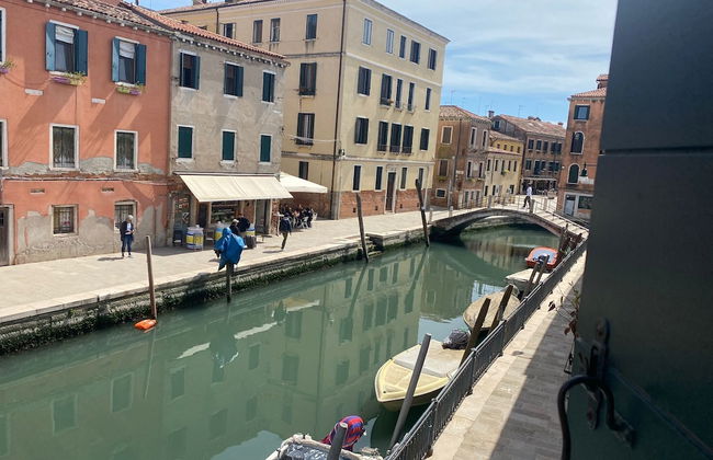 Victoria Studio - Photo 17