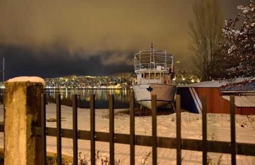 Kasoni Home , Απόλυτα κεντρικό διαμέρισμα μπροστά στη λίμνη - Foto 52