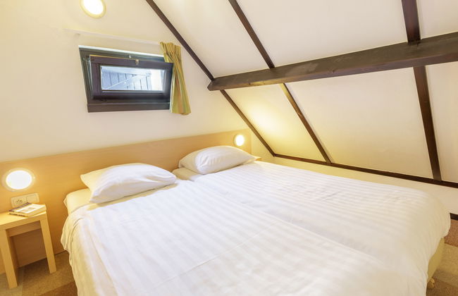 2 bedroom House in Koksijde with swimming pool and garden - Photo 9