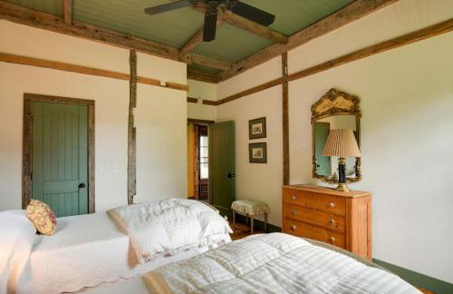 Views and Trails Horse Farm Home in Campobello! - Foto 18