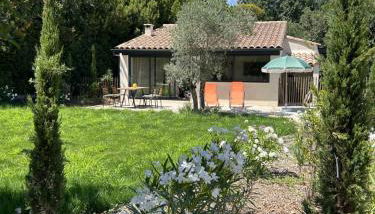 Aux portes d'Arles, havre de paix entre Alpilles et Camargue, calme et campagne - Foto 1