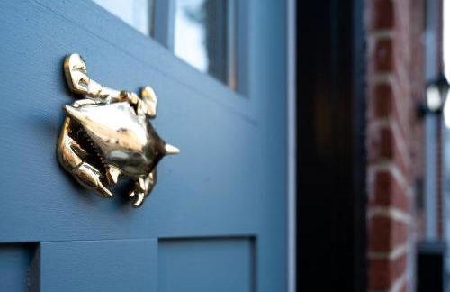 Luxury Federal Hill Home with Rooftop & 4 Parking Spots - Foto 23