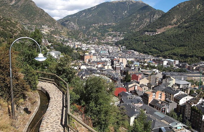 Transfer Privado: Andorra La Vella para Barcelona em Van de Luxo - Foto 8