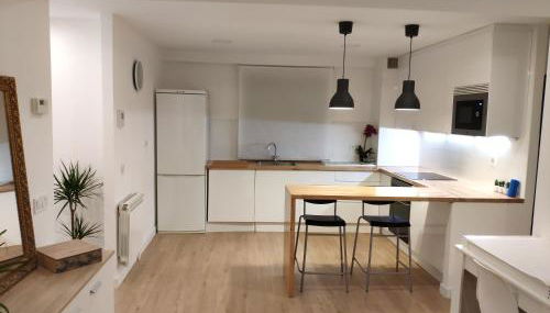 Apartamento LOS VEGA- parking privado - Foto 4