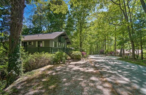 Serene Sky Valley Family Chalet with Fireplace - Foto 40