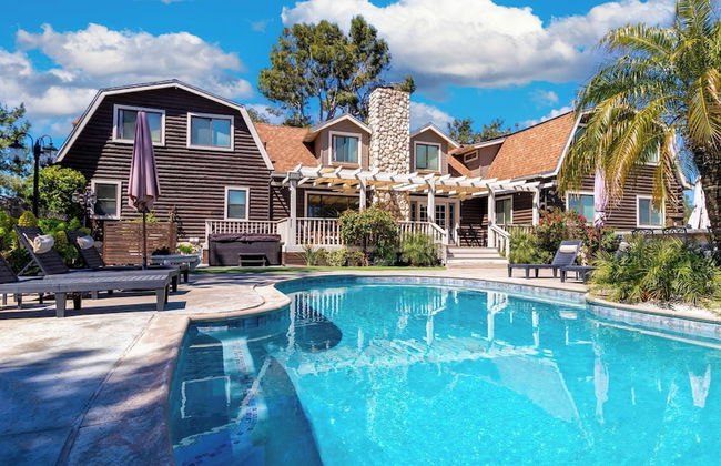 Chateau Syrah by Avantstay Picturesque Estate w/ Pool, Table Tennis & Pool Table New Pickleball Court + Basketball Hoop - Foto 61