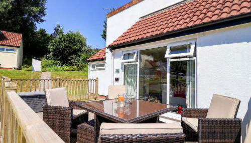 Boos Bungalow - Photo 2