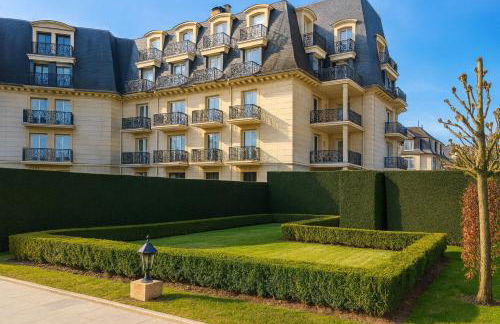 Appartement Premium 100 m2 avec Jardin Privé Plage et Centre à 400 m - Photo 2