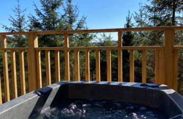Chestnut Lodge with Hot Tub - Foto 1