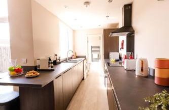 Spacious 4Bed Parking & Wi-Fi - Contractor Stays - Foto 57