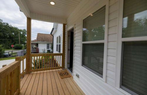 4 Min to Downtown - 10 Min to Elon - Washer and Dryer - Foto 47