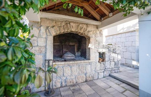 3 Bedroom Pet Friendly Home In Neoric - Foto 13