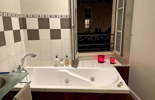 La Perle de Toulon, grand appartement tout confort, idéalement situé - Foto 16