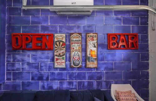 New 5 bedroom Disney Sanctuary - Photo 45