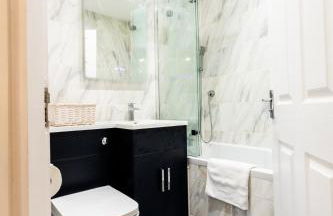 Charming Home in Bromsgrove - Perfect for Groups - Foto 65