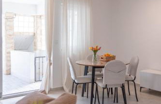 Seafront Suites Maja - Photo 27