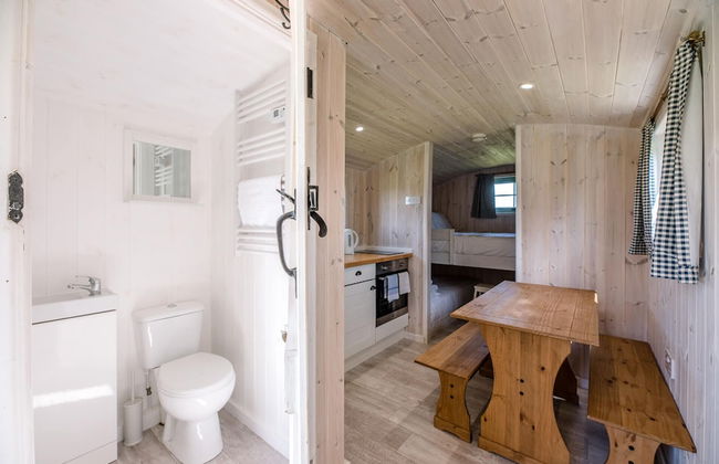 Honeysuckle Farm Hut 7 - Suffolk Farm Holidays - Foto 6