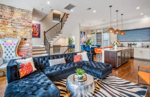 Posh Dtwn/Midtown Home w Stunning Roof-Top Terrace - Foto 56