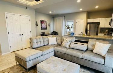 Gorgeous, Brand New 3 Bedrooms Home- Built 2024, Near SeaWorld & Lackland AFB - Foto 1