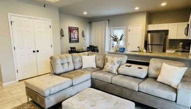 Gorgeous, Brand New 3 Bedrooms Home- Built 2024, Near SeaWorld & Lackland AFB - Foto 1