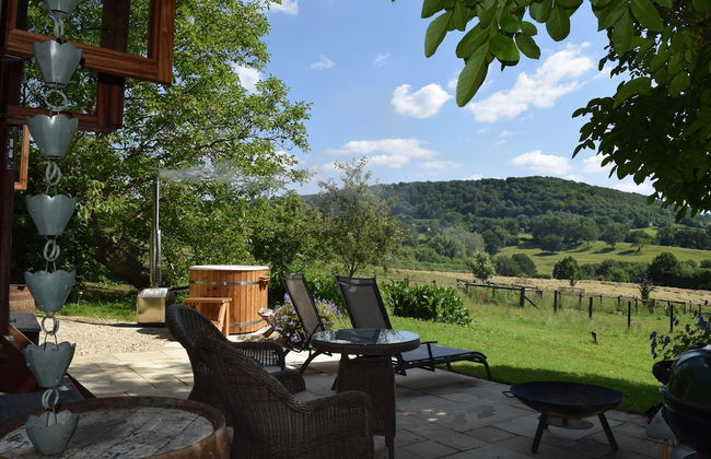 Shephards Hut With Hot Tub in the Cotswolds - Foto 12