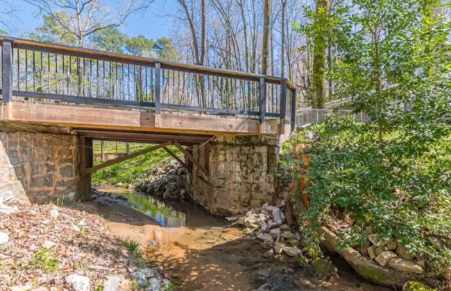 The Sweet Creek Luxurious Villas - Photo 7