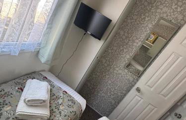 The Squirrel's Nest Stylish Modern Caravan Stay - Foto 10