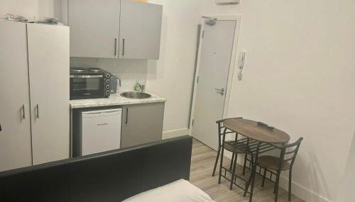 Cosy studio flat in Teddington - Foto 1