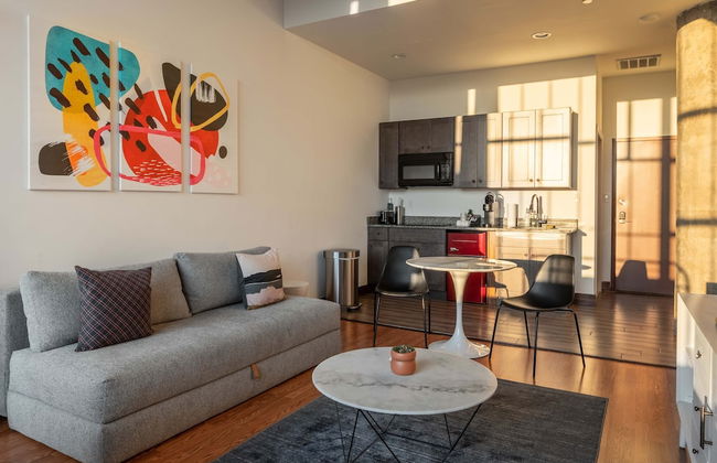 Sosuite Studio Penthouse w W/d, Gym, On-site Bar - Foto 2