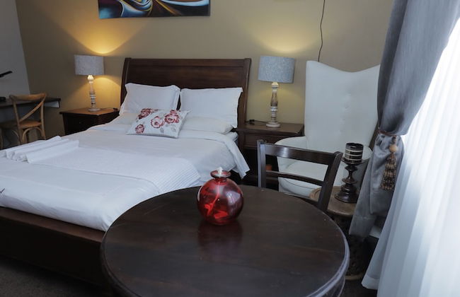 Ledumo Lodge - Photo 8