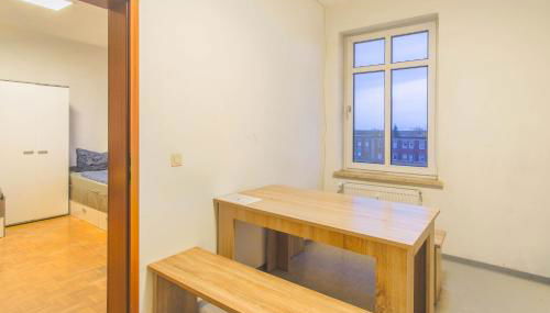 A place to stay - single beds, tv - Foto 5