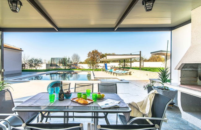 Beautiful Villa in Vrsar With Swimming Pool - Foto 5