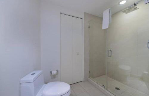 Beachfront Condo with Mesmerizing Views - Foto 98