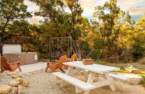 Canyon Family Yurt Cabin - Hot Tub Loft Full Kitchen & Bath - Photo 21