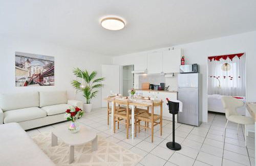 Beautiful Spacious 5 Room Apt in City Center that Sleeps 10 - Foto 7