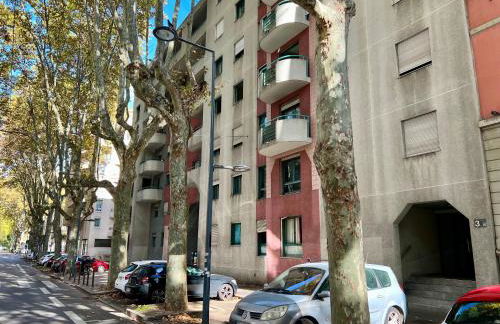 Lyon Premium - LuxeZen SPA - Foto 15