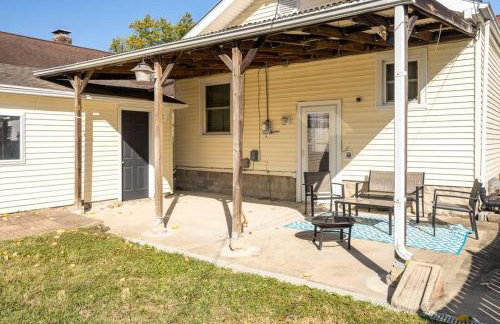 Charming Modern Farmhouse Retreat - Foto 18