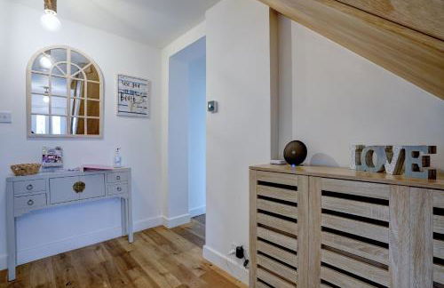 Norfolk Luxe Beach House Sleeps 8 Dog Friendly - Foto 21