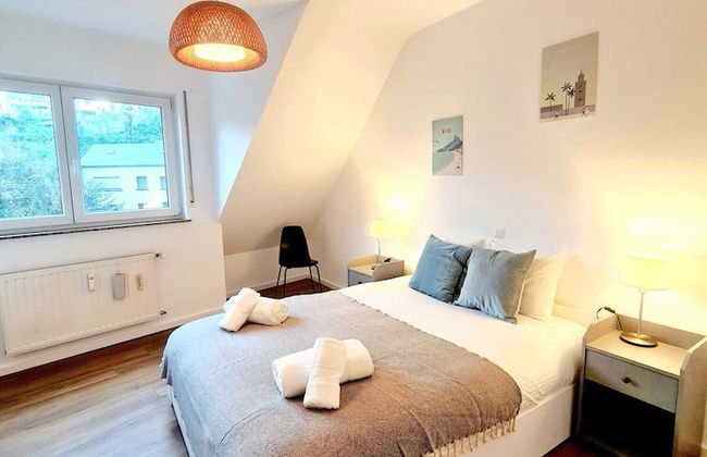 New Large 2 bedrooms with Parking - Foto 1