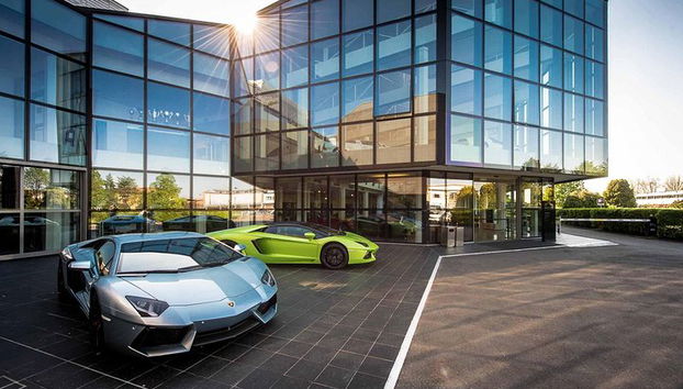 Excursão privada de um dia à Ferrari e Lamborghini com almoço - Foto 2